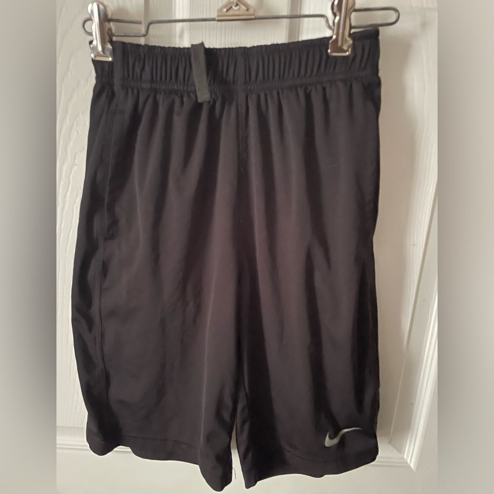 Nike Black Dri Fit Basketball Shorts. Youth medium